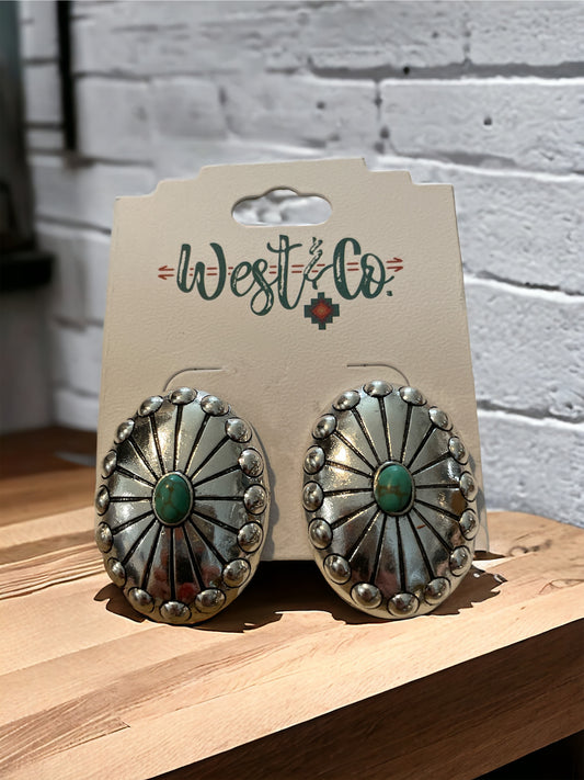 Western-Style Conch Stud Earrings